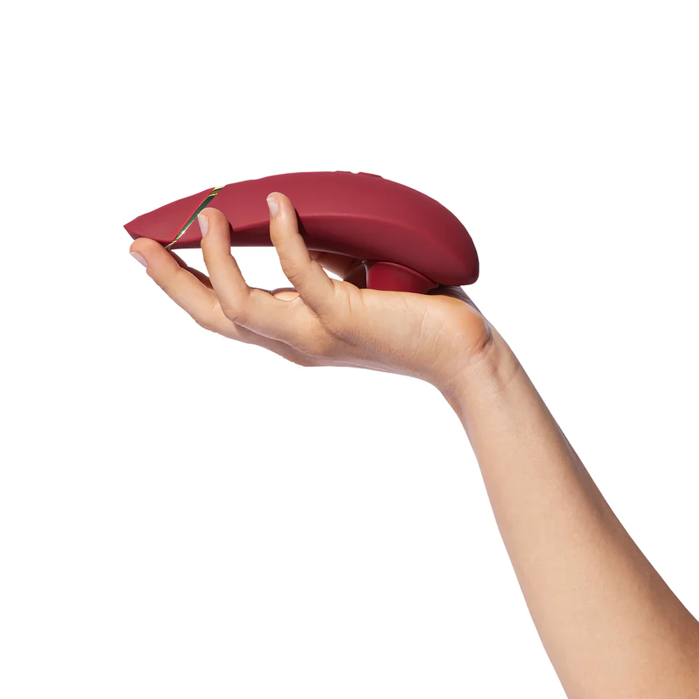The Womanizer Premium 2 Clit Sucker - Image 3